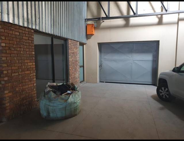 INDUSTRIAL PROPERTY TO RENT IN SILVERTON